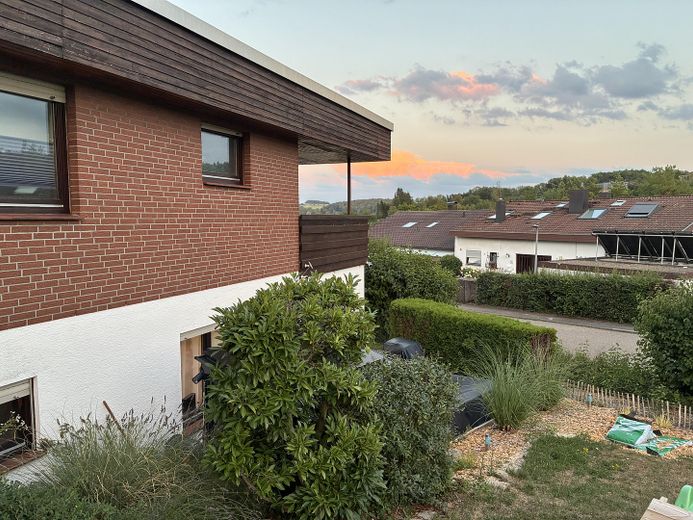 Weil der Stadt merkezinde büyük bir evde paylaşımlı daire odası – Garten Sich von Bank