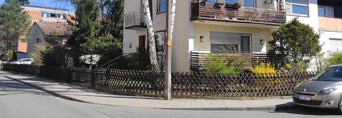 Mehrfamilienhaus mit 3 Wohnungen, Garage und Garten