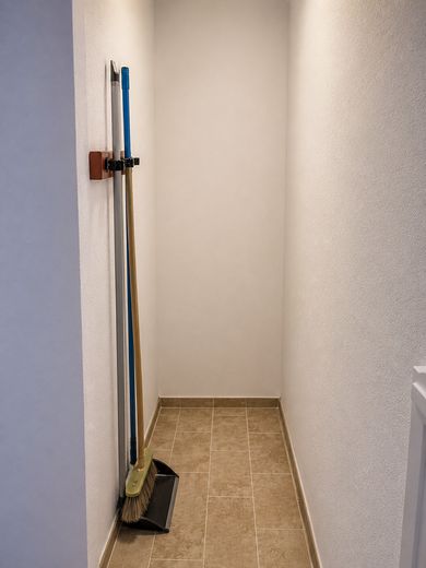 DHH+Bungalow zu Vermieten – Abstellfläche Haupthaus