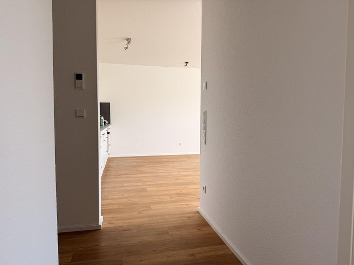 Neuwertige, freizügige Wohnung mit Ausblick *provisionsfrei* - Ab sofort. – Zugang Küche