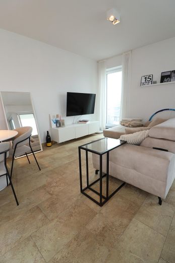Lichtdurchflutete Wohnung mit Dachterrasse im Candis Quartier – Foto 10