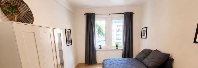 Zimmer Straßenseite 1.OG