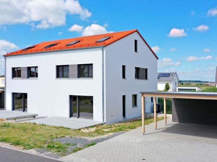 QUATTRO GREEN LIVING 
Provisionsfreie Neubau-Doppelhaushälfte H1 – Foto 1