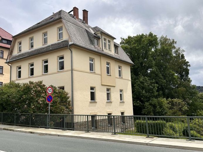 historisches Mehrfamilienhaus, zentrumsnah mit großem Grundstück – फोटो 1