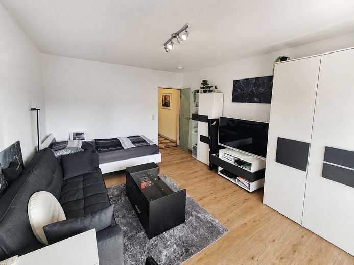 Großzügige 4-Zimmer-Wohnung in Rosenheim mit 2 Bädern & 2 Balkonen – Schlafzimmer 2