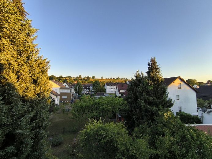 Ihr neues Zuhause: 3 Zimmer, frisch kernsaniert, modern & absolut ruhig gelegen! – Aussicht