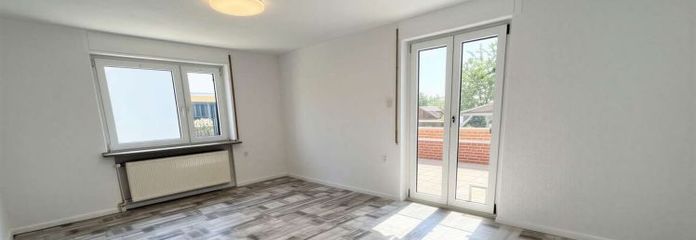 Helle 3-Zimmer-Wohnung mit Terrasse und Garage in Neustadt!