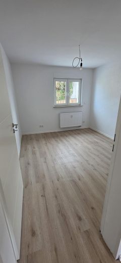 Hochwertige 3 Zimmer Wohnung mit Parkplatz – Foto 6