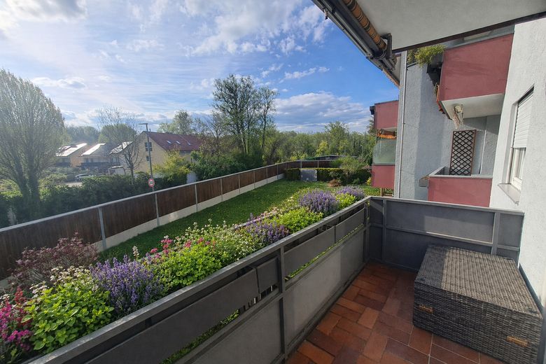 Großzügige 4-Zimmer-Wohnung in Rosenheim mit 2 Bädern & 2 Balkonen – Balkon kein
