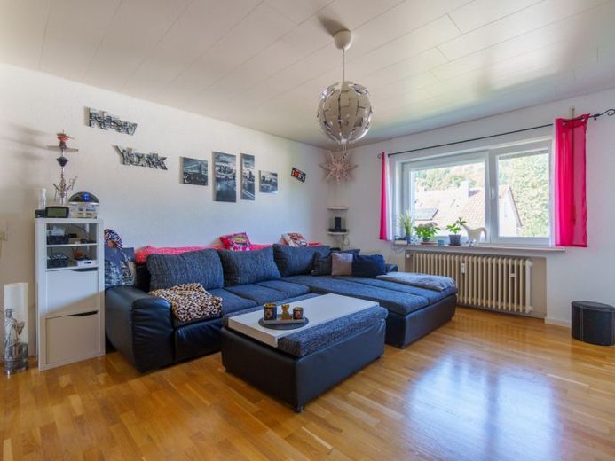 MURRHARDT: Tip Top renovierte 3 Zi-Wohnung - schöne Einbauküche - Balkon. – Bild 5