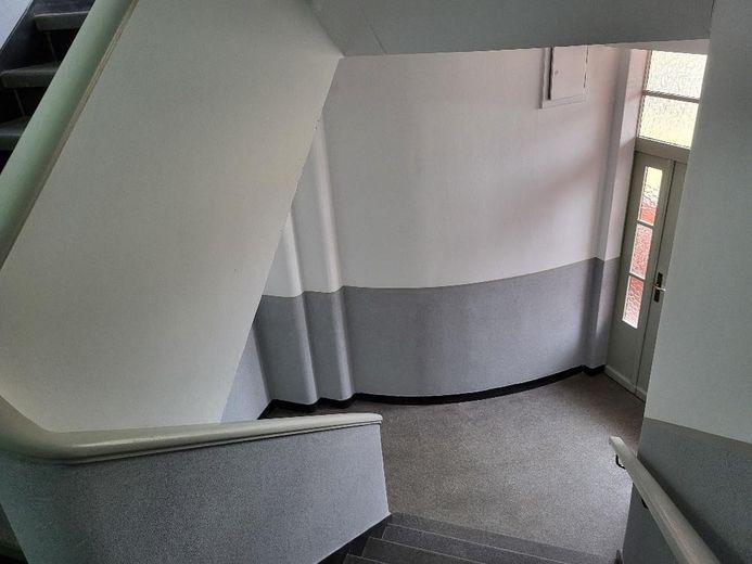 Neu sanierte 2-Raum Wohnung im Zentrum von Rodewisch – Treppenhaus
