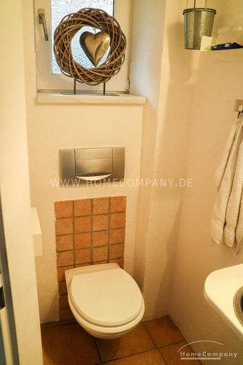 Möbliertes Traumhaus in Köln-Pesch! – 7a92e8eed1e5dbccf4a5deab0d486c26d354ce2a.jpg
