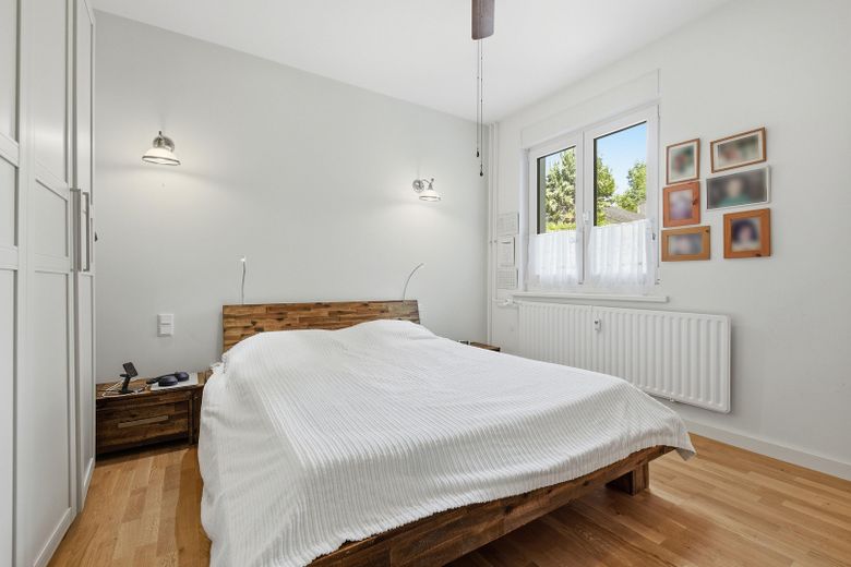Reihenhaus – Hochwertig saniert und mit modernster Technik ausgestattet – Schlafzimmer