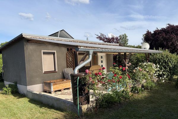 Bungalow modernizzato su terreno di proprietà presso il lago Jersleber See – posizione tranquilla con accesso al lago
