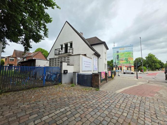 Einfamilienhaus für Handwerker/Firmen mit Garten in Jenfeld – Foto 1