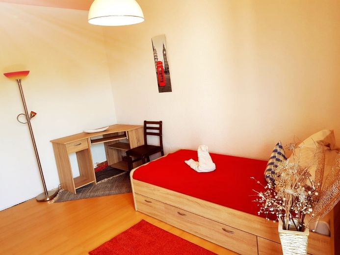 Möbliertes Zimmer in  WG – Foto 2
