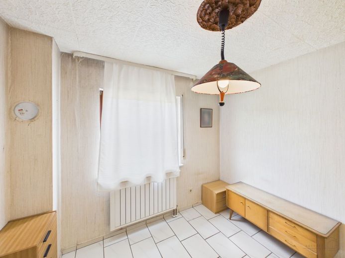 Viel Raum für die Familie: Einfamilienhaus in angenehmer ruhiger Lage – Bild 14