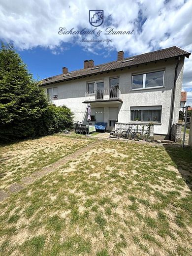 2 bis 3-FH mit Garten + Garage in guter Lage von Sulzbach – Hausrückseite