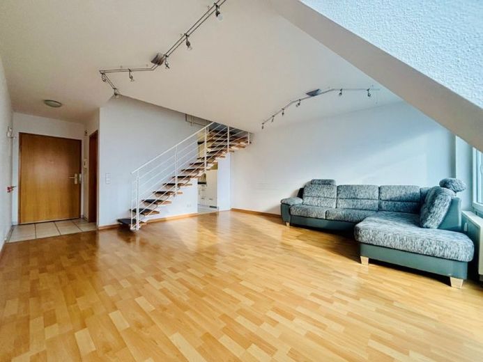 Attraktive 4-Zimmer-Eigentumswohnung inklusive Küche und Tiefgarage – फोटो 1