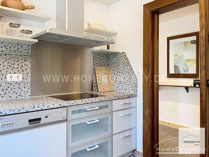 Appartement de 3 pièces lumineux et agréablement meublé avec terrasse sur le toit – 0404c01bd6af4a4b31595eb0070f8e1c49fc4a8b.jpg