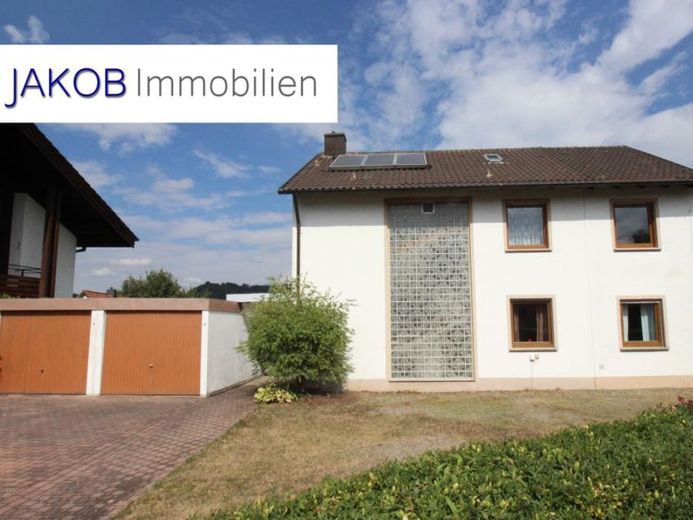 Hübsches Familienhaus mit tollem Ausblick in Stadtsteinach! – Foto 1