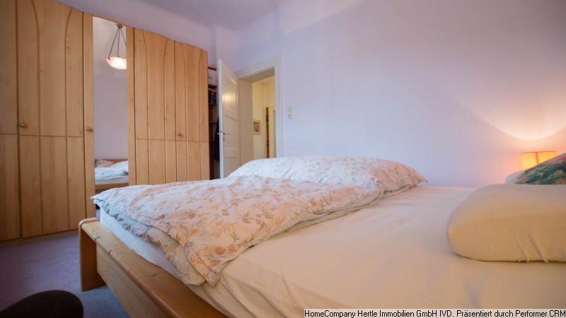 Möblierte, schöne Altbauwohnung in grüner  &  zentrumsnaher Lage für 3 Monate, Freiburg-Wiehre – 9ed38463161acad7fb7c819086db24d0bd6483ad.jpg