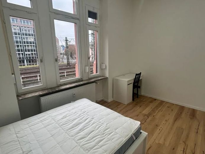 WG-Zimmer mit guter Infrastruktur / Emserstraße 40, Frankfurt / WE6 / 2.OG links / Zi.1 – Foto 1