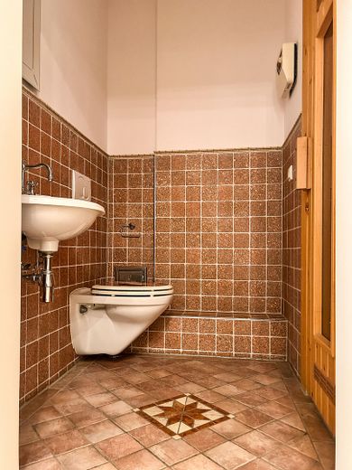 Möblierte Terrassenwohnung mit Sauna in Blankenese von privat – Gäste WC