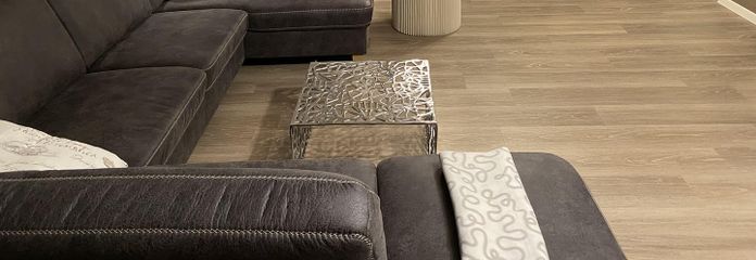Sehr großzügiges Wohnzimmer