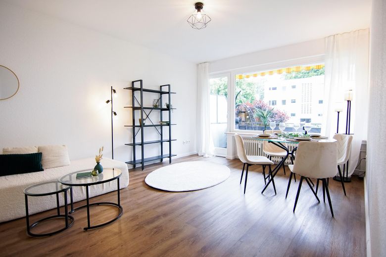 Wohn/- Esszimmer 2