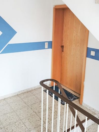 (GS57A06) Abitare meglio! Ristrutturato, garage, cucina componibile! – Treppenhaus