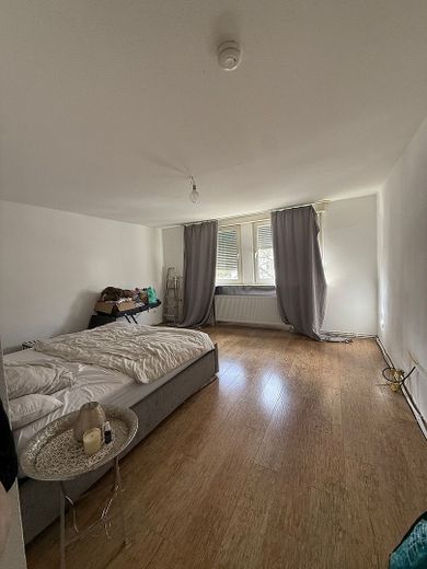 Spacious, high-quality modernized 3-room apartment with new bathroom in a quiet – Foto 5