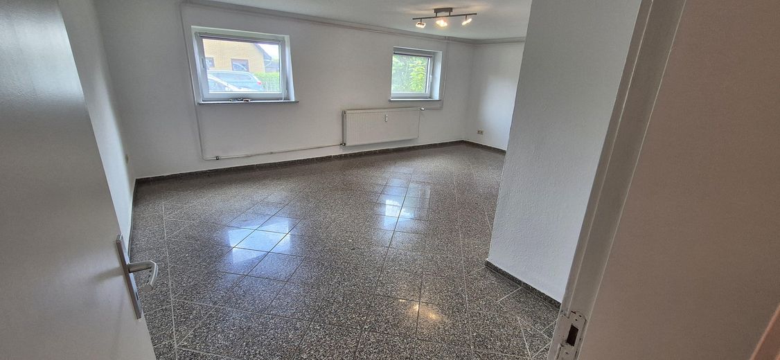 Blick von Flur->Wohnzimmer