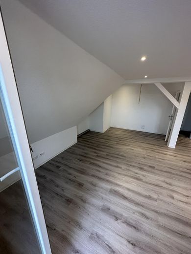Kernsanierte 8-Zimmer Wohnung - Blick über Pforzheim – Wohn-/Essbereich