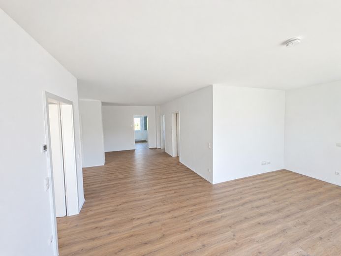 Abitare con stile: appartamento al piano terra di 4 locali con terrazza nel quartiere delle ville – Foto 2
