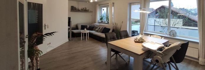 4 Zimmerwohnung in gepflegter Wohnanlage – Wohnzimmer
