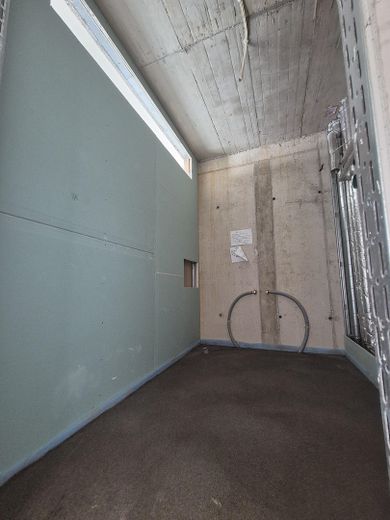 Wohnung im Bau, stadtnah im Hafenquartier Graf Bismark mit Balkon am Yachthafen/Kanal für 2 Personen – Wannenbad Whg. 27