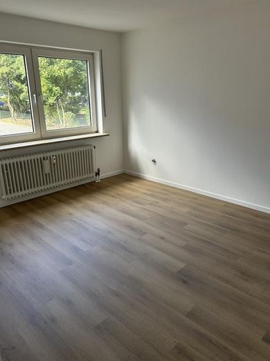 Appartamento ristrutturato di 3,5/4 locali con balcone nel centro di Weiden – Schlafzimmer
