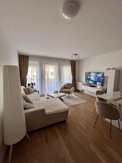 Moderne 2-Zimmer-Neubauwohnung mit hochwertiger EBK - Stilvoll wohnen in bester und ruhiger Lage – Wohn- Essbereich