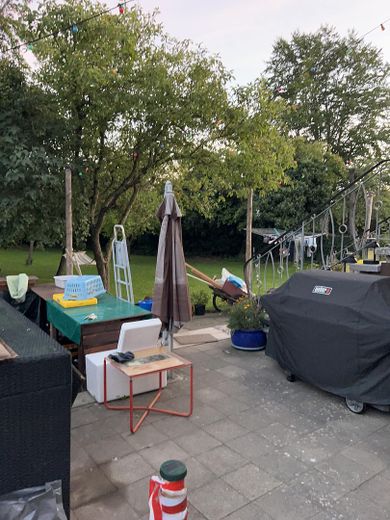 Ein Zuhause mit Geschichte, Stil und modernem Wohnkomfort*Provisionsfrei* – Blick in den Garten rechts