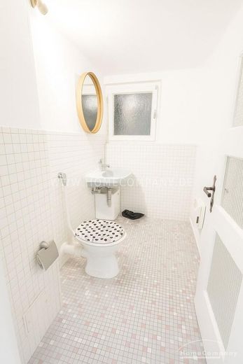 Voll möbliertes Haus in Gräfelfing – ab2aa32dc79d6e0d350f7499afef85bbeebd0183.jpg