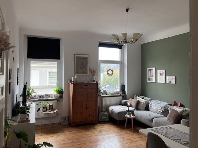 Wohnzimmer F 4970