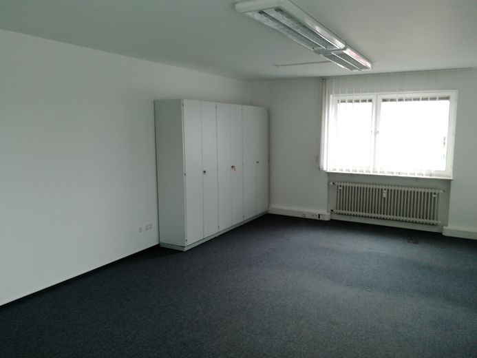 Büro für 4 Pers, Schulung/Besp
