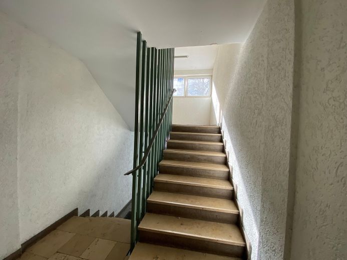 Wohn- und Geschäftshaus - Anlageobjekt mit signifikantem Potential – Treppenhaus