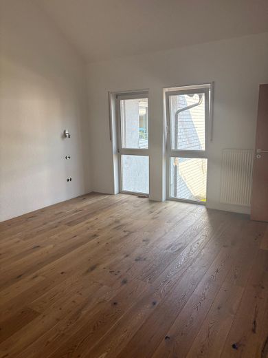 Maisonette Wohnung in zentraler und ruhiger Lage von Rheingönheim – Zimmer 1.OG
