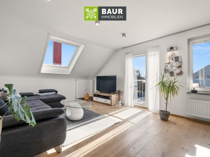 Lista para entrar a vivir: moderno apartamento de 3 habitaciones en una ubicación céntrica – Foto 1
