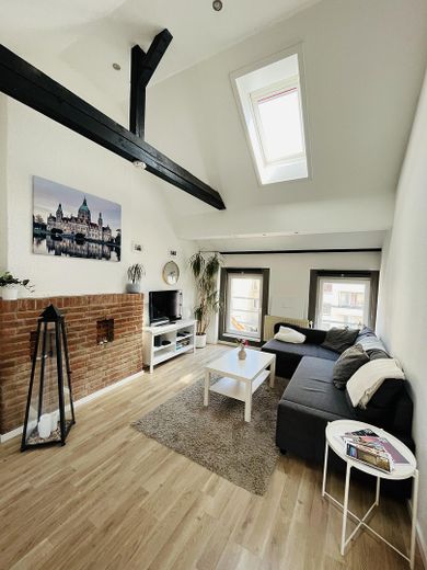 Moderno piso de 3 habitaciones en una ubicación muy céntrica (posible uso como apartamento vacacional) – Foto 1