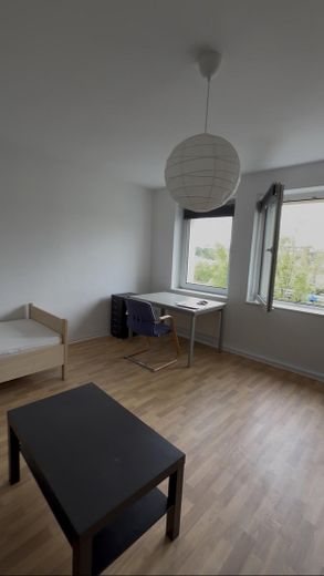 Möblierte WG-Zimmer für junge Studierende – Foto 7