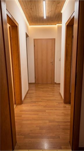 Moderne 3-Zimmer-Wohnung mit 75 m² in attraktiver Lage von Völklingen – Foto 2
