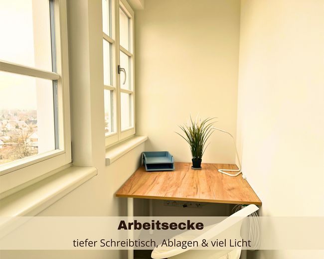 *डीलक्स* अपार्टमेंट, पूरी तरह सुसज्जित, तुरंत रहने योग्य – Arbeitsplatz mit AusblickSTADT